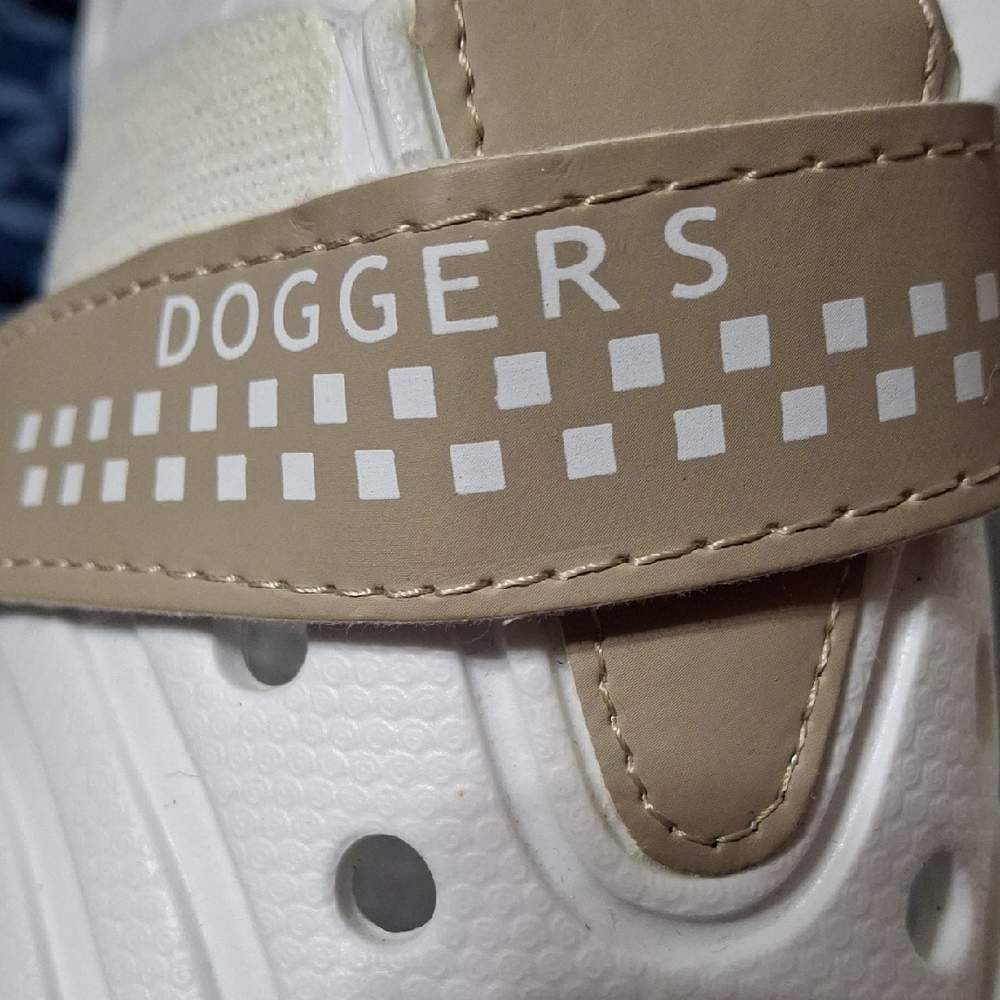 Women's White and Tan Water Shoes - Picture 2 of 5